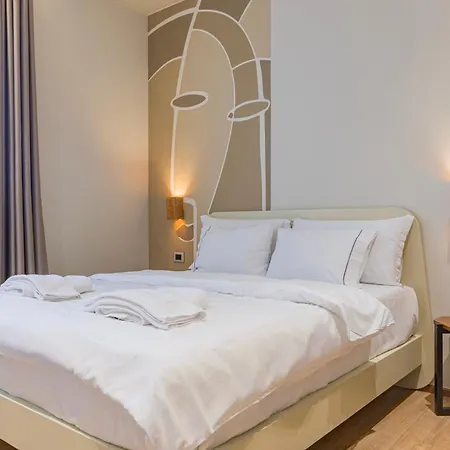 Hotel Noem Tirana